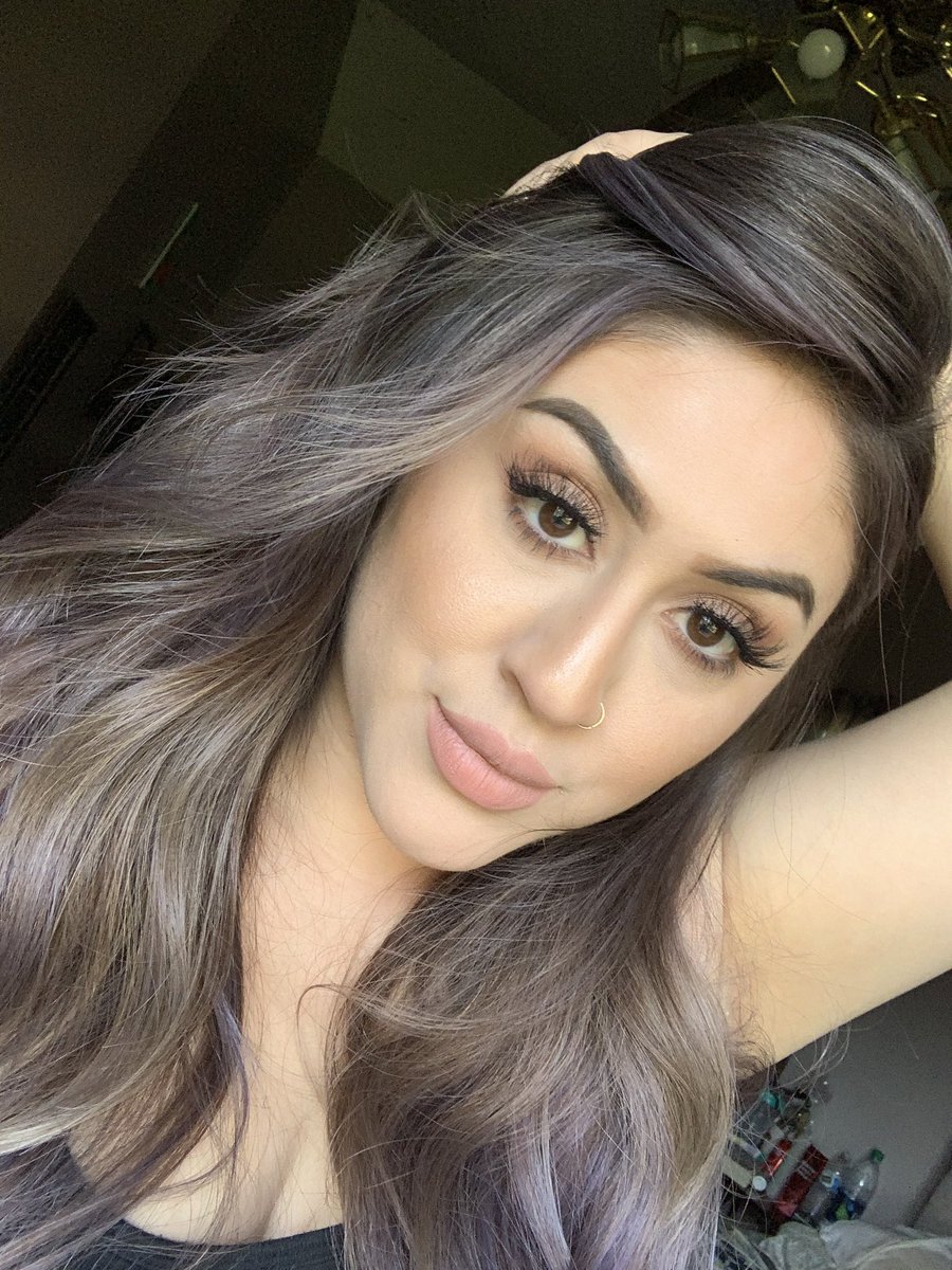 Noemii_LM's tweet photo. i LOVE my hair! 💜 https://t.co/NJSyjZEH1S