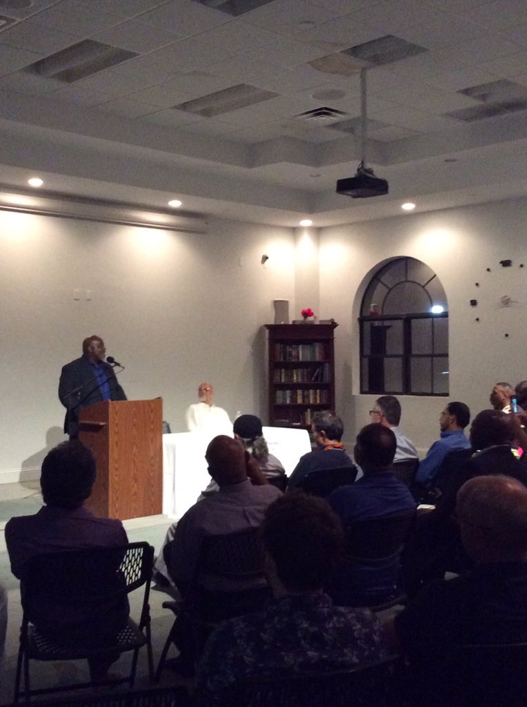 Come join the conversation at the Islamic Center of South Florida as we talk with <a href="/FLRightsRestore/">Florida Rights Restoration Coalition</a>’s Desmond Meade and Wayne Rawlins about Amendment 4, faith based campaigns, and restoring voting rights across Florida! #sflreentry #rightsrestoration #vote #Amendment4