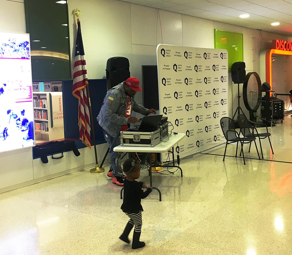 QPLNYC's tweet photo. Thank you to Sherwin Banfield, @JMJSON, @CBoyceTaylor, @VideoMusicBox and everyone who joined us for the grand unveiling of @ACypherInQueens at #CentralLibraryJamaica! Queens represent! #QPLHipHop represent! https://t.co/W7QXWDZQv1