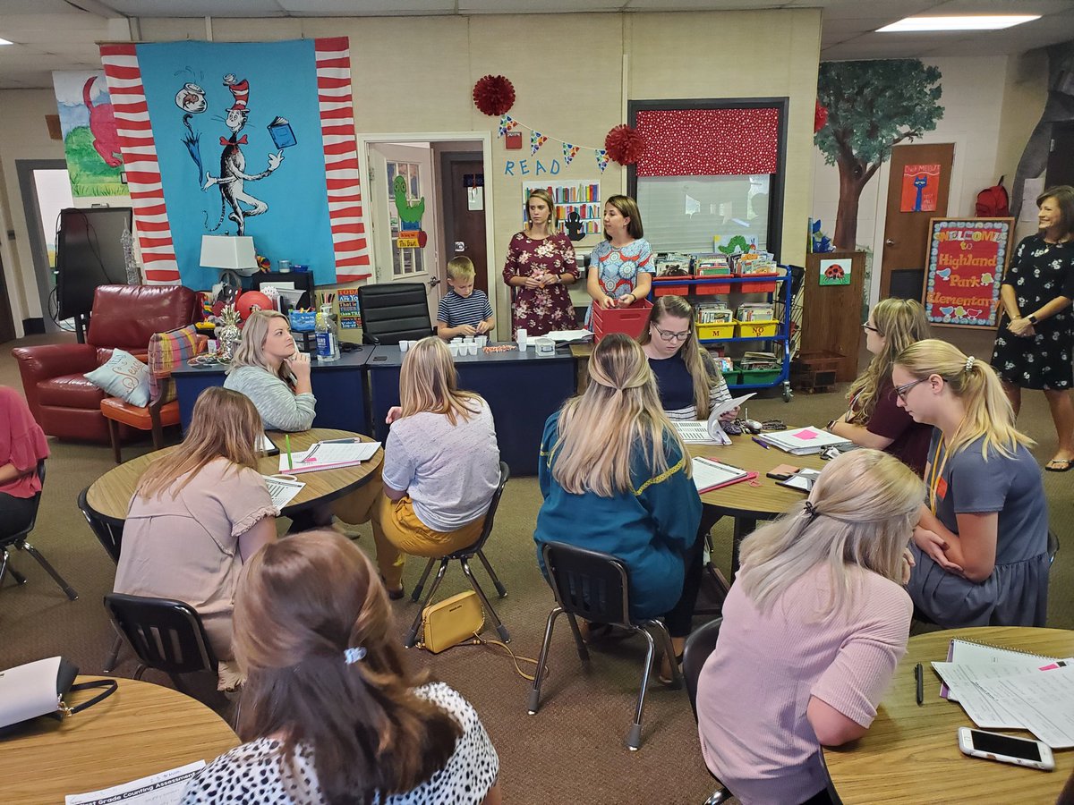 hpelem's tweet photo. Our "Counting Cubs" partners from @UNA_EdPrep working with our students on counting collections https://t.co/zqqtIqco0N