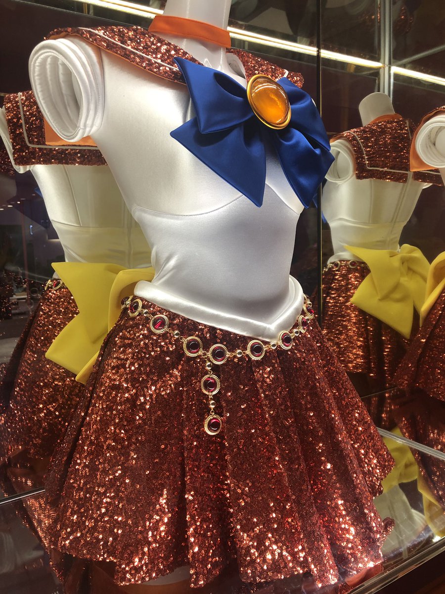 Char Twitterren Because Folks Have Asked This Is A Thread With Detailed Videos And Photos Of The Sailormoon Costumes From Shining Moon Tokyo The Suits Are All Gorgeous And I Hope I Char Twitterren Because Folks Have Asked This Is A Thread With Detailed Videos And Photos Of The Sailormoon Costumes From Shining Moon Tokyo The Suits Are All Gorgeous And I Hope I