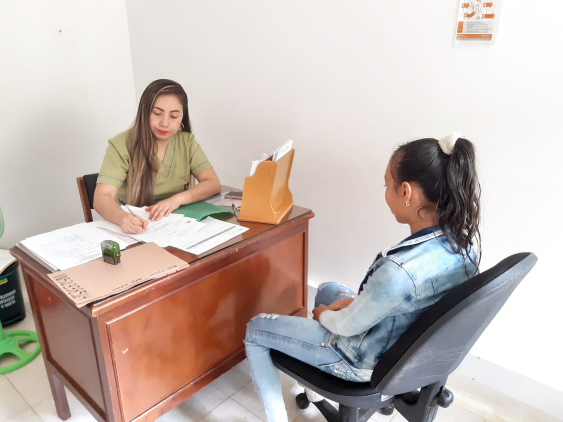 Ejercito_Disan's tweet photo. #HéroesBicentenarios del #Bicai en #Chaparral, Tolima, se unen a la #SemanaAndina con el fin de prevenir embarazos a temprana edad. Realizamos consultas para adolescentes y jóvenes y creamos conciencia mediante actividades educativas. Somos #HéroesAsistiendoHéroes #Protégete https://t.co/HtTMYsEj7V