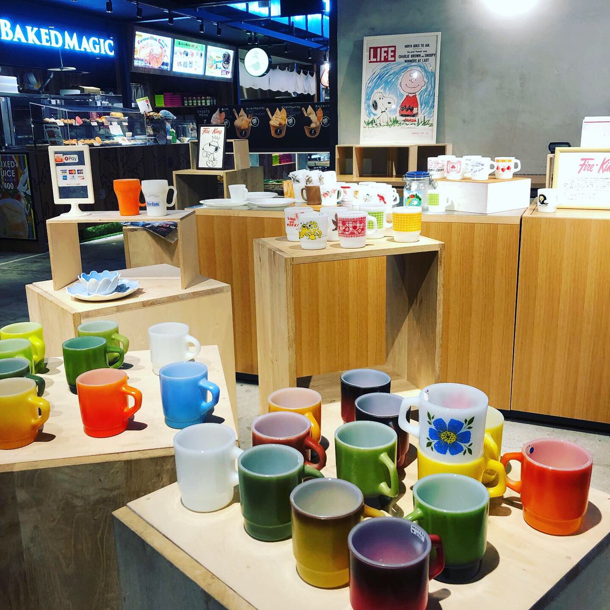 Sundayschool 今日は高知県の 蔦屋書店 Villagepopupshop に出店しています 夜までいます お近くの方は是非どうぞ Sunday School12 香川県 雑貨屋 ファイヤーキング Fireking ミルクガラス コーヒー 高知県 高知蔦屋書店 蔦屋書店高知