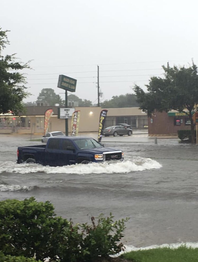 CLASSIC_SPENCER's tweet photo. Mason rd, Katy Tx https://t.co/Cd7veX8iCL
