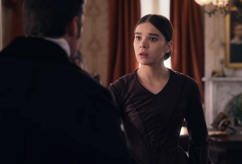 RollingStone's tweet photo. See Hailee Steinfeld rebels as a modernized poet in new trailer for Apple+'s 'Dickinson' https://t.co/g6wgljB4Gw https://t.co/Qz4KnPi1O0