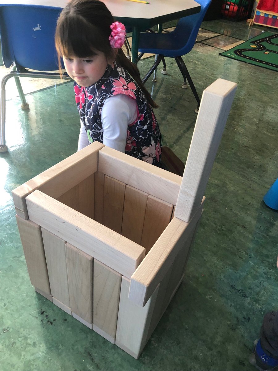 MsMcmenamin's tweet photo. Talked about the importance of building with a purpose- being very careful to be sure our build is strong and beautiful alike! #castlebuild #schoolbuild #indoorfunzone β¦@LincolnWPSβ© https://t.co/vD4weuJXDI