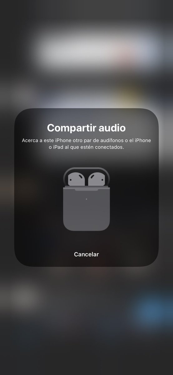 feivianss's tweet photo. Hola amigos, solo para informarles que con iOS 13 se puede compartir música con otro par de airpods. 🤠 https://t.co/Qyk4ABgGz8