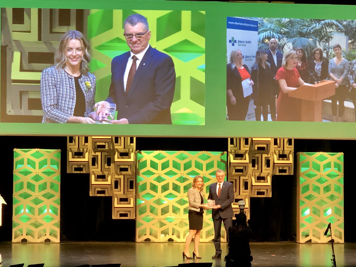 aassica's tweet photo. Proud to be cheering for @ehyshka, a distinguished @UAlbertaSPH alumna. Your #UAlbertaAW is well deserved! @UAlbertaAlumni https://t.co/1pJAG1COiq