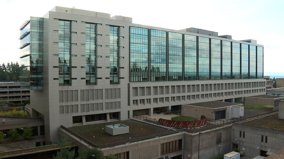 fox12oregon's tweet photo. Providence St. Vincent finishes retrofitting patient tower to withstand major earthquake. https://t.co/7sceCg5kfU https://t.co/r5FTT85Uzm