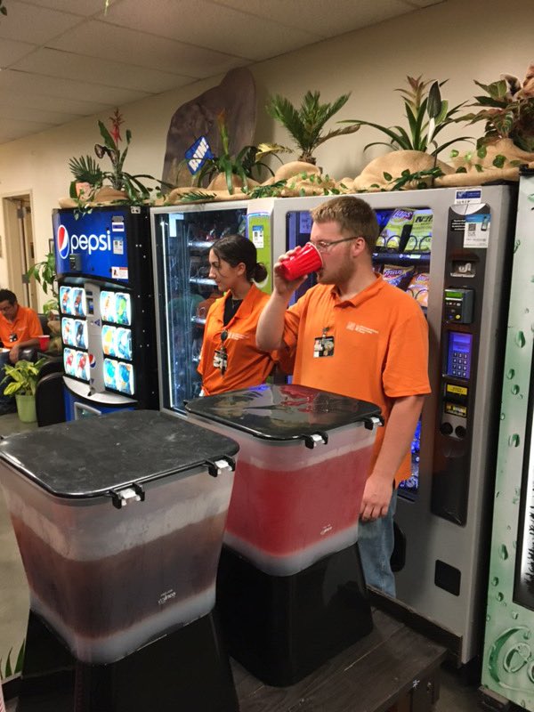 John Smallacombe (@jwsmallacombejr) on Twitter photo D148 RET enjoying success sharing with store 1267 freight team #successsharing. D148 RET enjoying success sharing with store 1267 freight team #successsharing.