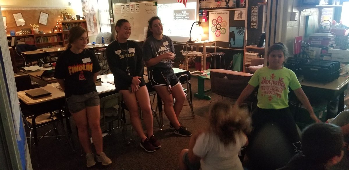 msstillingsfcs's tweet image. Thank you @UFSAAC for your time that you are giving our students!!! They are having a blast with all of you!!! @Rachel_Vander8 #TrojanTrue #BeBIG #SAMproject #universityoffindlay @UFOilerSoftball @ufindlay