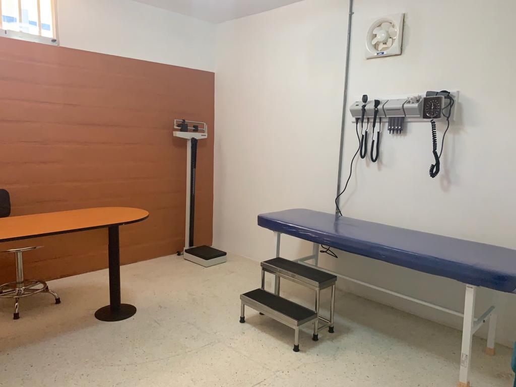 ajao2306's tweet photo. Desde el municipio infante lista ya la Unidad de Hemodialisis otro logro en revolución gracias a la gestión del gobernador del estado Lic. José Vasquez y la autoridad única en salud la Dra Rayner Rondón. @josemvasquez @DRSGuarico https://t.co/ZsTzRYGQIb