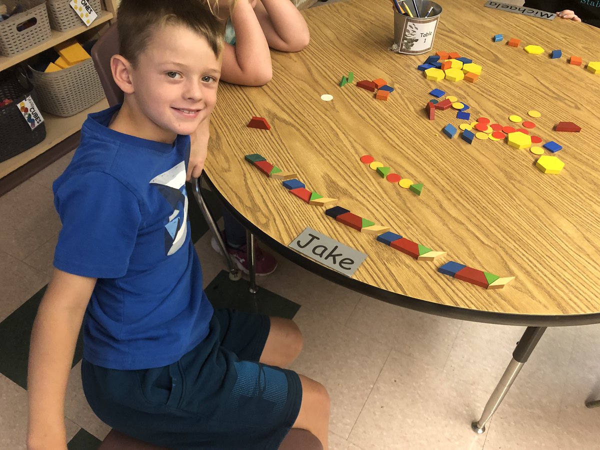 MissTJermey's tweet image. We’re exploring repeating and growing patterns in grade 2/3 this week. Students loved using loose parts to create and extend patterns. #tldsblearns @WESPrimaryPack @WoodvilleES #wolvesmath