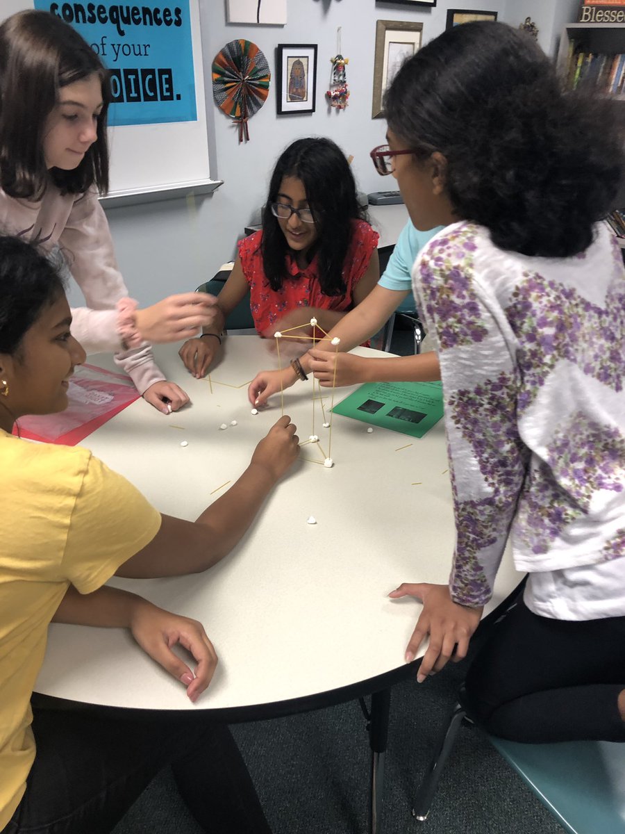 Natasha Caillet tweet media