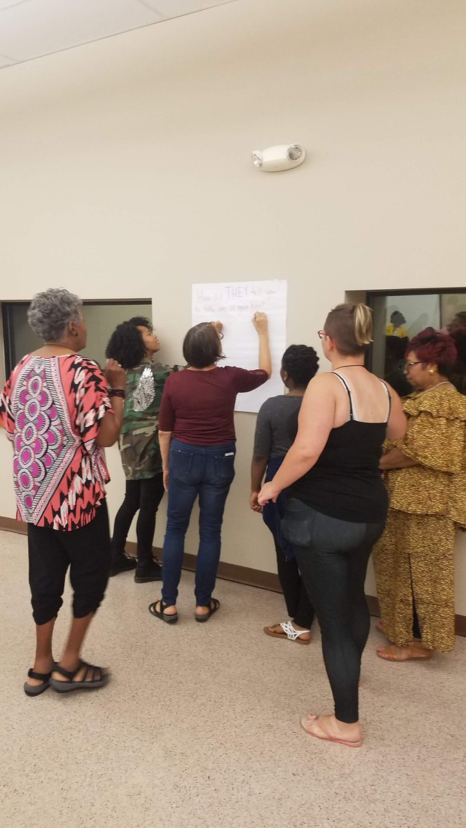 BlackIowa's tweet image. Thank you to @ubwdance for an excellent program at tonight&apos;s Hair Party! Make sure to see the ensemble&apos;s full performance of Hair and Other Stories this Saturday at @HancherUI. Tickets available at hancher.uiowa.edu/2019-20/UrbanB….

#UntanglingTheRoots #HairParty #UrbanBushWomen