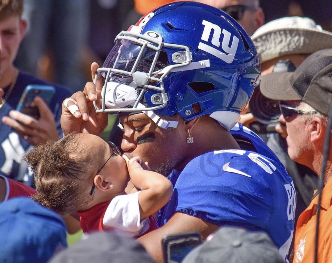 saquon's tweet image. 🌎❤️