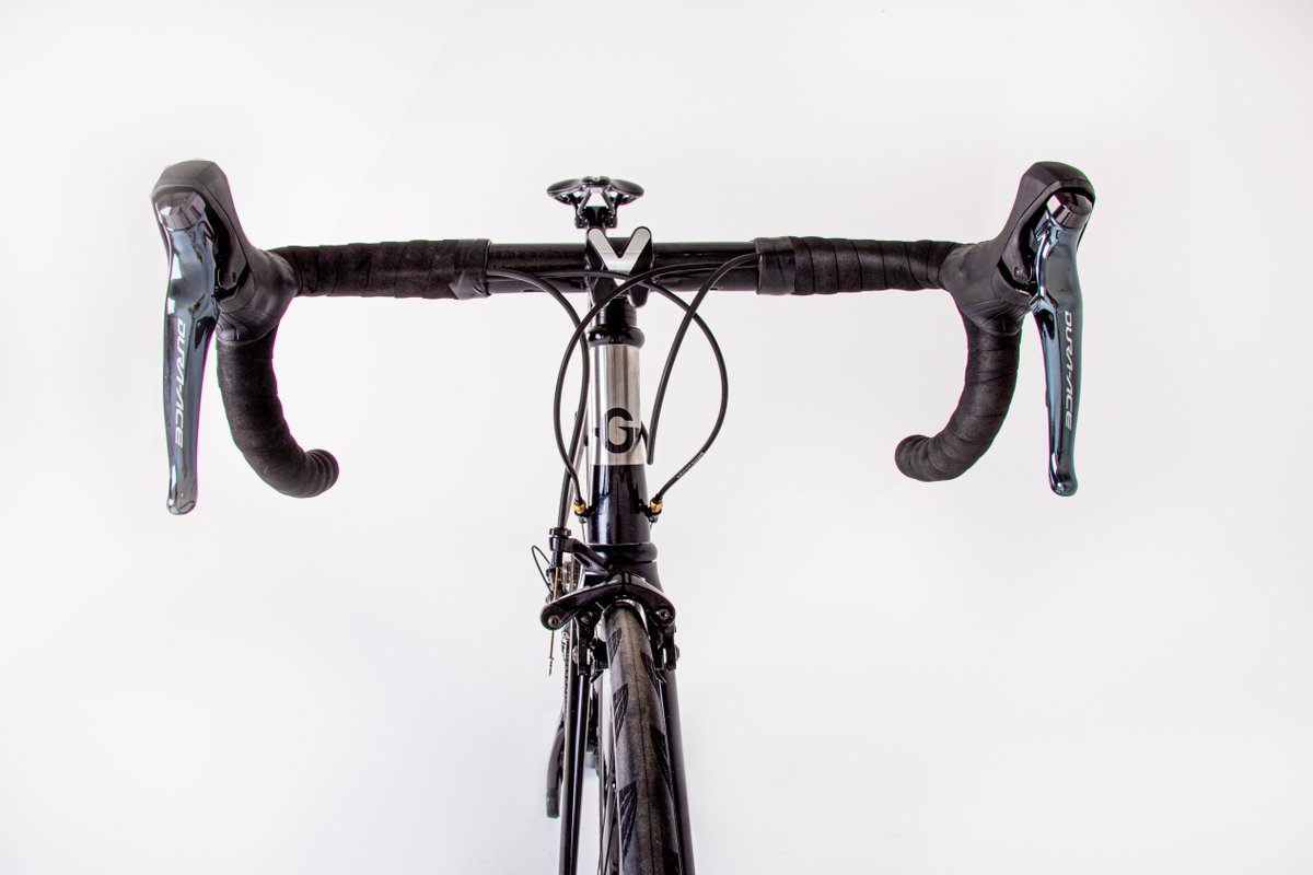 GenesisBikesUK's tweet photo. We have a fresh build on our Volare 931 steel frame.  Check out the details and let us know what you think in the comments bellow! https://t.co/gwWymlpEOA