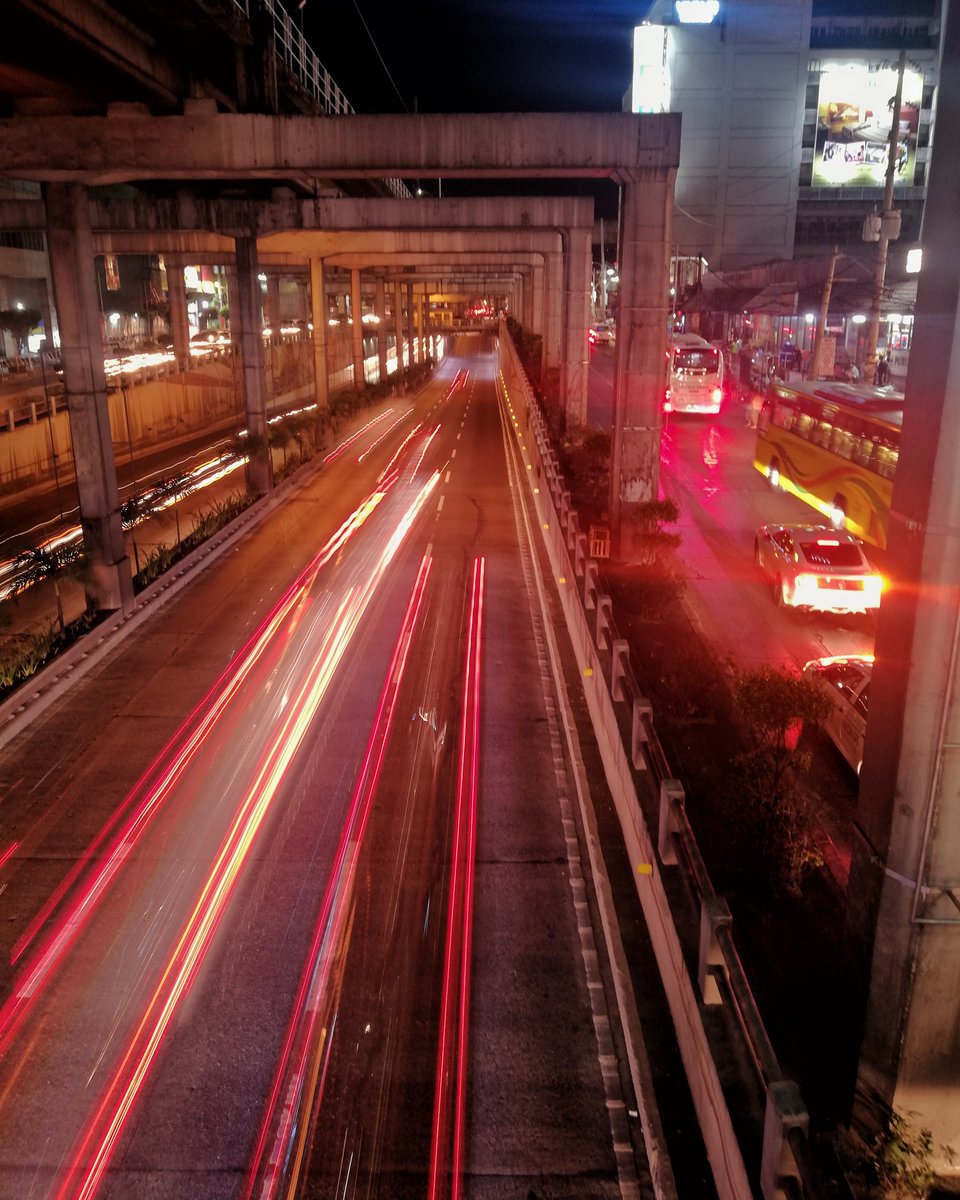 patrickcabusay's tweet image. The beauty of us being unable to freeze time: Good days may gone by, but bad days will surely just pass us by...