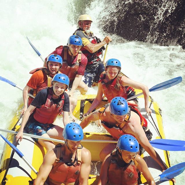 Raging__Thunder's tweet photo. We're ready to dip into the weekend! 😆 Have you rafted the #TullyRiver ? 🌊🌞 #letsgorafting #readyfortheweekend #ragingthunderadventures #seeaustralia #adventureqld #exploretnq #thisisqueensland #whitewaterrafting #experienceco https://t.co/Jz2LdKG9Ra https://t.co/APzVtSRTBD