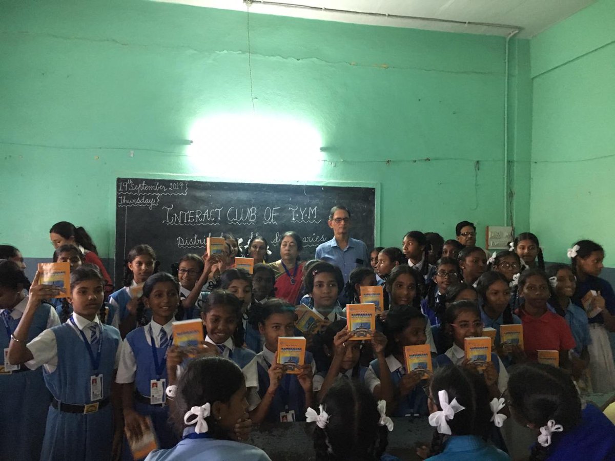 rotaract_3150's tweet image. Rotaract Club of St. Ann’s College for Women along with Rotary Club of Hyderabad Central in association with Interact Club of T.Y.M conducted a Dictionary distribution event at Burugula Ramakrishna Rao Girls High School. 
#RID3150 #EducationAndLiteracyMonth #LeadThroughService