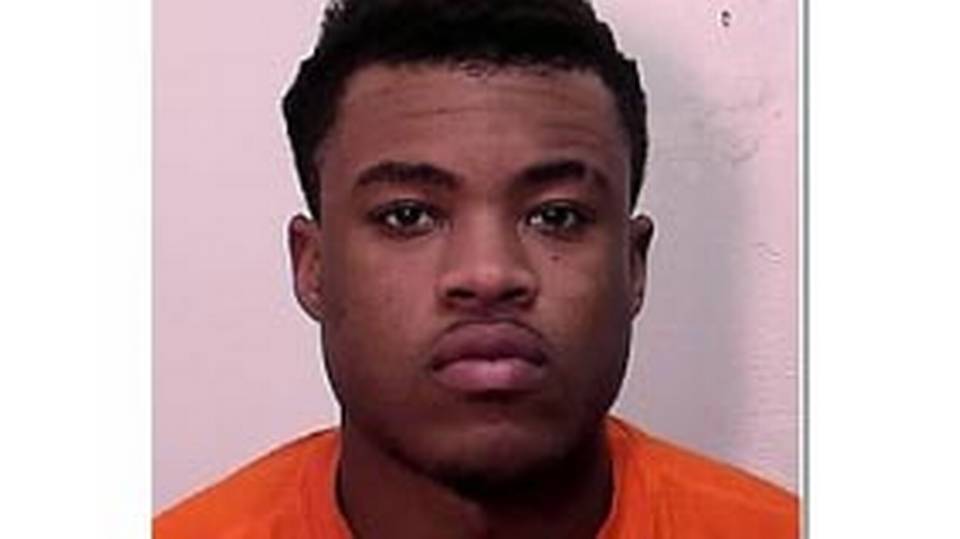 Kyree Curington, formerly charged of rape, was the driver in a fatal crash Aug. 29 in Louisiana

uiargonaut.com/2019/09/19/for…