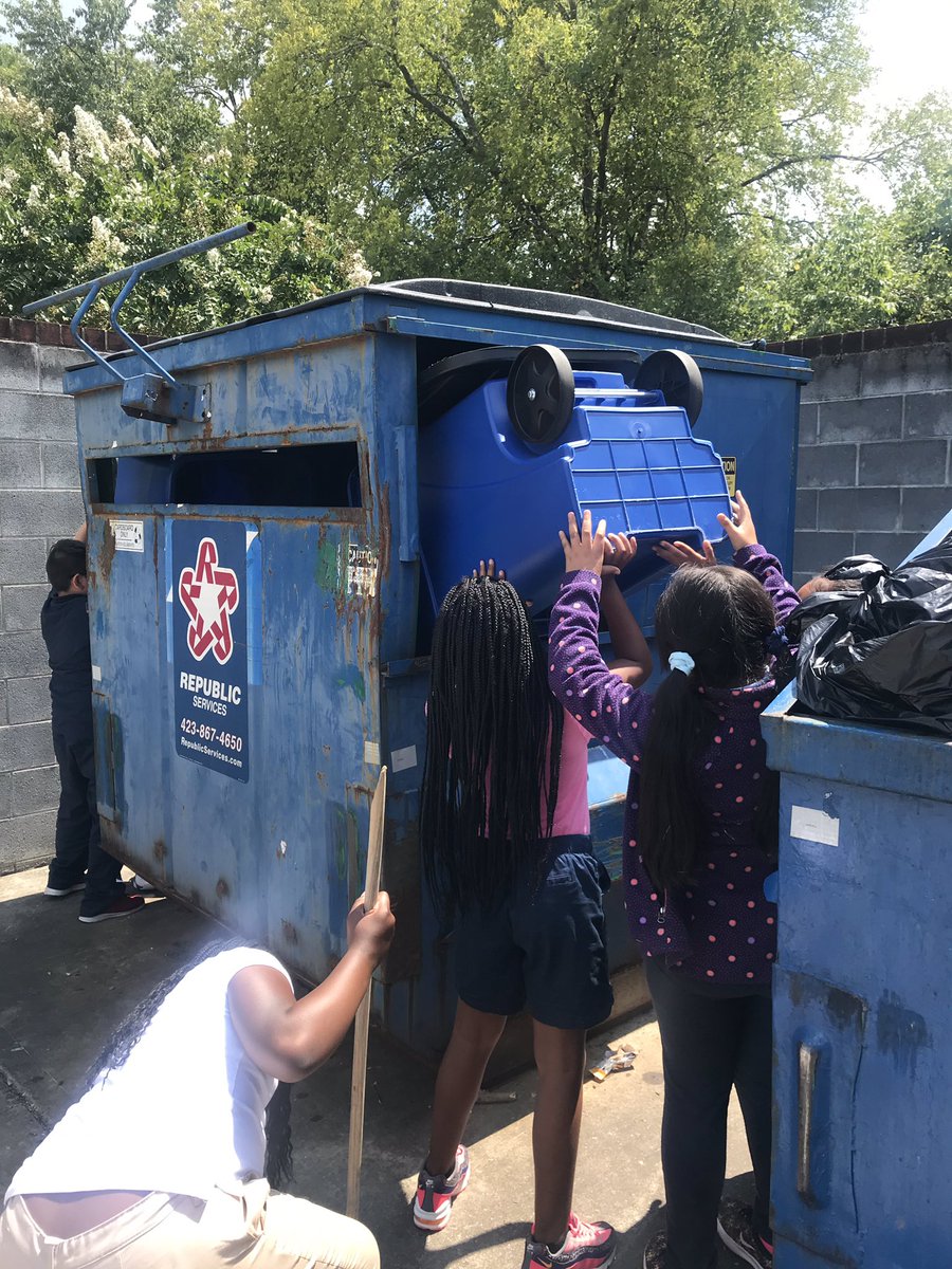 Our dedicated OKES Green Team in action! Taking ownership of the program & monitoring how much of an impact we are making in our community by recycling!!!  We fill a DUMPSTER each week! Ss are so excited to recycle! #buyin #studentlead @HCSOppZone @hamcoschools @nikkicrussell17