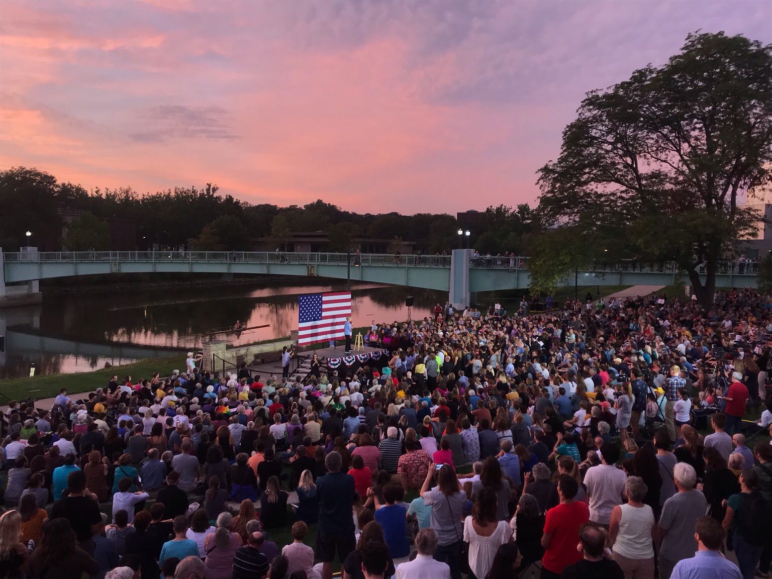 EE4EluRXoAA7-cL?format=jpg&name=large