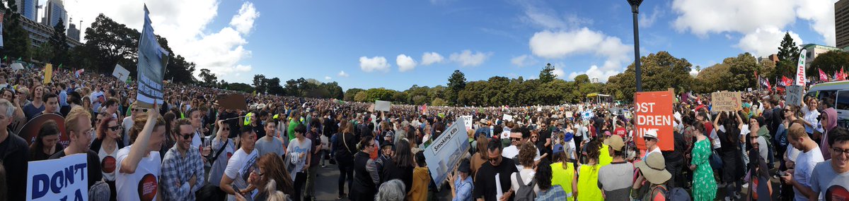 andregoios's tweet photo. #ClimateStrike https://t.co/HB7e13gTn1
