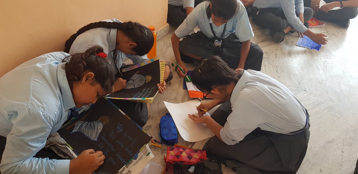 satindersstbtl's tweet photo. Ss showing their talent during Art mela #kamlaNehruIndia #grade9 supporting SDGs #sdgforaction @pkdhillon08 @dhingrasimar @Tanuja_Kri @Vibhaknps #Act4SDGs #WeAct4SDGs #RiseUp4SDG https://t.co/hYb3Dd9Wag