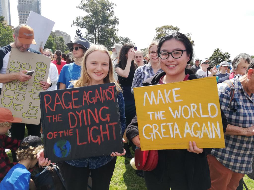 Kelly Emmerton tweet media