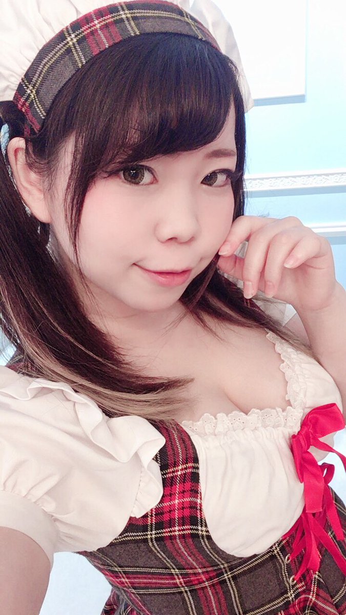 yamadadamepo's tweet photo. とうとう明後日ですよ〜！！>RT
うちわの準備は万全ですか？？
山田は可愛い子たちに全力で風のいたずらしていくのでよろしくですよ〜〜！！
いつも通り写メは関係ないよ！ https://t.co/aakqxELLr7