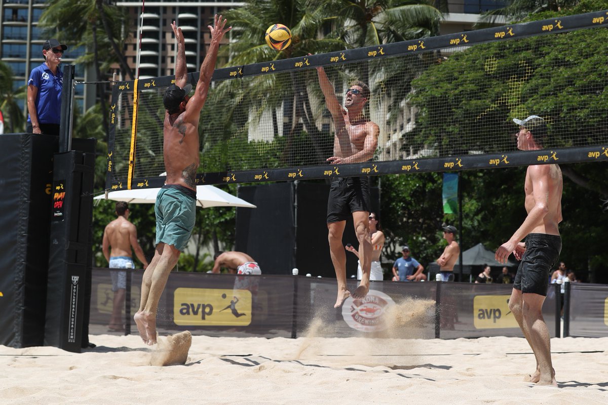 avpbeach's tweet photo. We can hardly sleep! T-12 hours until the #AVP2019 Hawaii Open, Presented by @HawaiiHTA kicks off. Map out your day based on tomorrow’s schedule👉 https://t.co/ign6OsPOpJ
📸: @AGamePhoto https://t.co/1e9eQ5uHm6