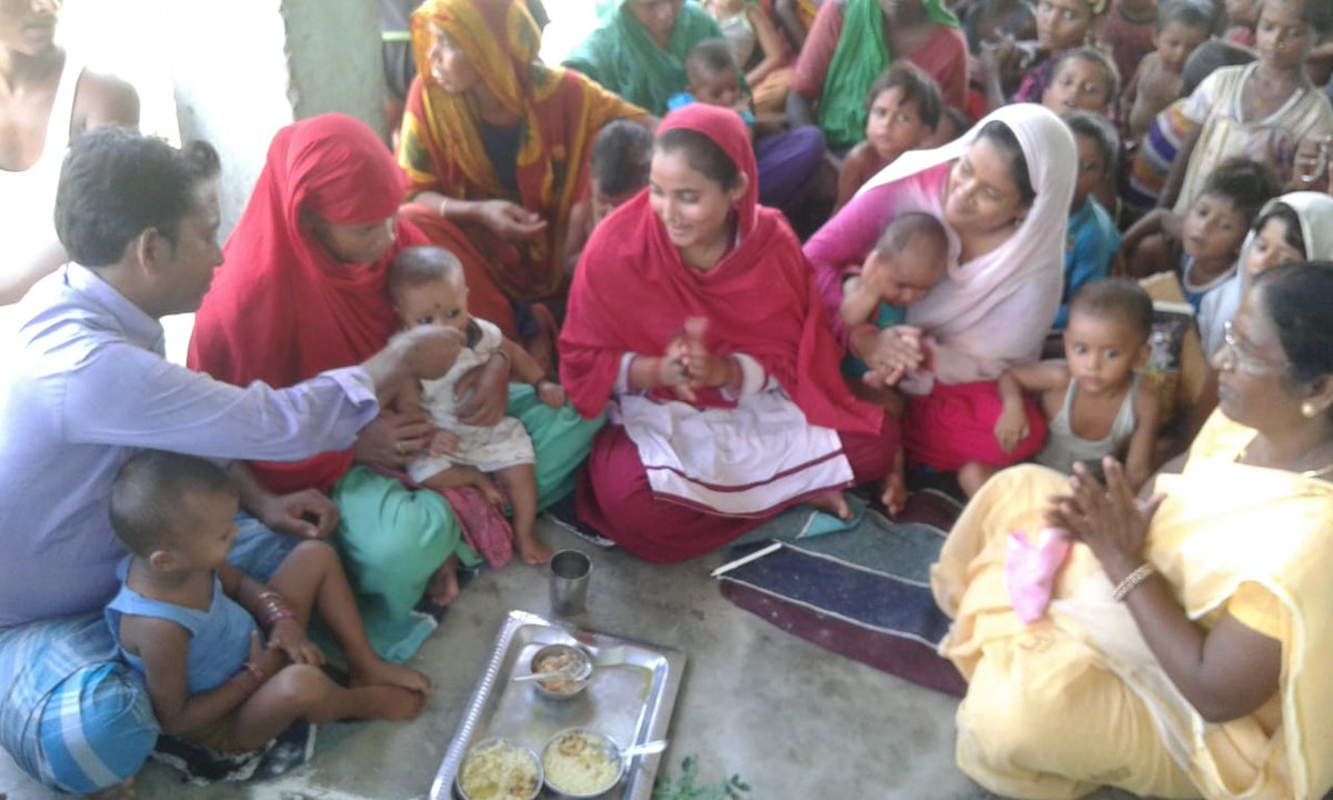 SbpPurnea's tweet photo. On 19 Sept 2019, Suposhan/ Vishesh Annaprasan Diwas was organised in AWCs of Jalgad Block of Purnea District. This event involves active participation of the male members of the family. 
@smritiirani @rahulias6 @POSHAN_Official @BRPOSHAN
#PoshanTyohaarSeVyavahar #PoshanMaah2019 https://t.co/AoOhBMLTvF