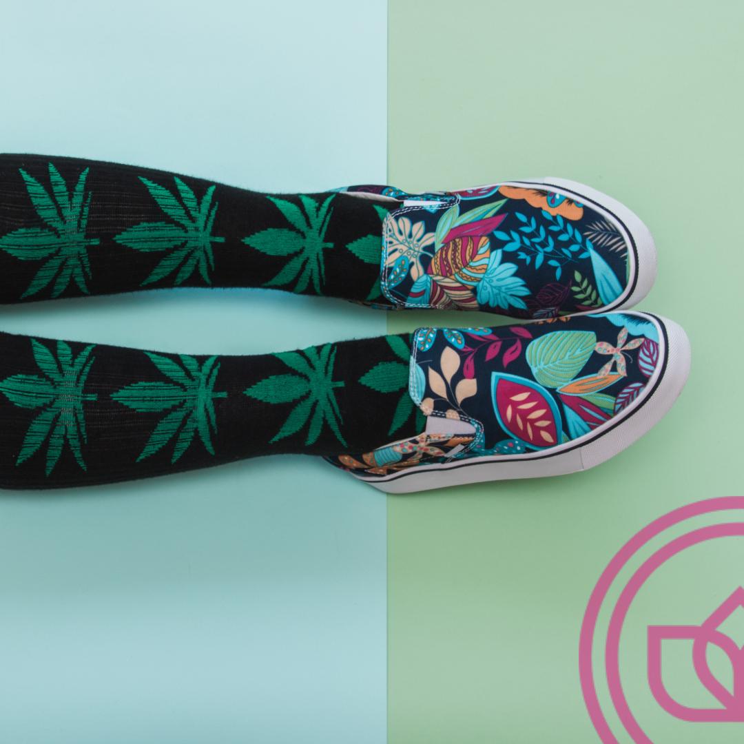 GetTheJoint's tweet photo. Haven’t found your perfect match to spark with? 🔥Light up your life and get JOINTED with your next connection. 💨 Get the joint, download the app 📲 https://t.co/qMuf0qAoQQ
#getthejoint #joint #jointed #cannaconnection #cannabis #cannalove #cannacouple #cannacouples #420girls https://t.co/7LurKdQlFM