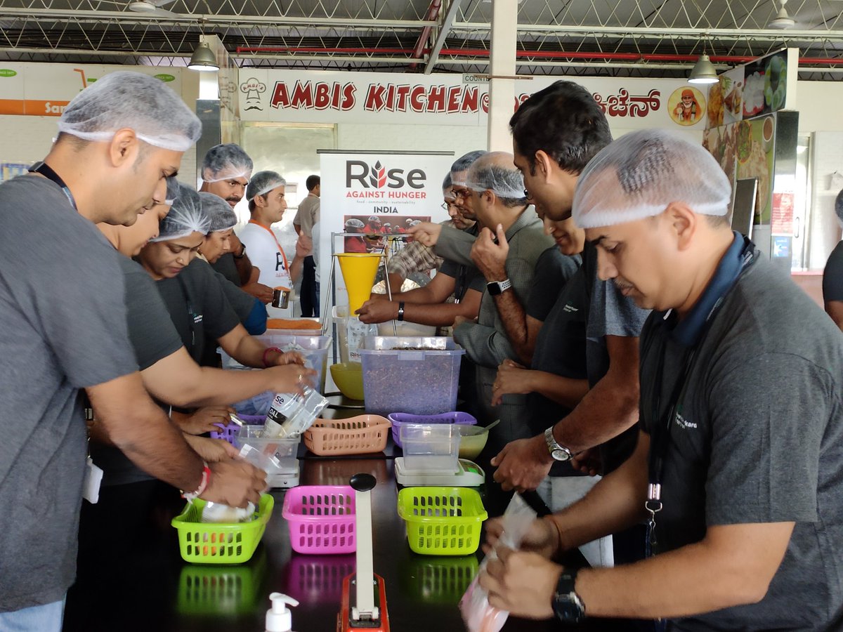 HPE_India's tweet photo. As @HPE's Global Day of Service takes shape in Bengaluru, we're glad collaborate with @RiseIndia2030 & pack 50K meals by our volunteers; this is our small contribution towards people who are in need of food. #HPEGives #WeAreHPE #TeamRAHI https://t.co/Hr2WZBoyE3