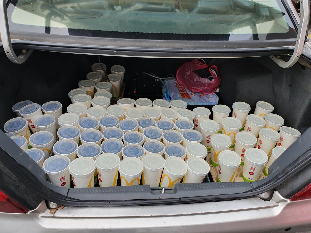 "Excuse me Sir, could I have 80 menues for take away". You should have seen the face of the operator hahaha. #corporatemakeathon #day1 #petronas <a href="/uthmjohor/">UTHM Johor Official</a> @FraunhoferIEM
