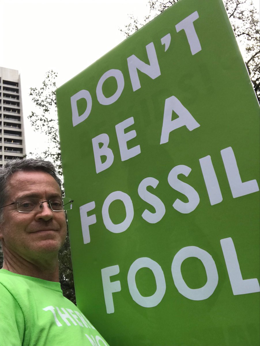 whole_kids's tweet photo. #ClimateStrike #notbusinessasusual #melbourne #schoolstrike4climate #SchoolStrike https://t.co/PoRBgf1F3K