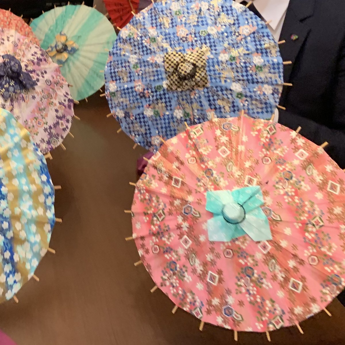 伝統産業の日 京都市ふるさと納税 日吉屋 さんで ミニ和傘作りを体験してみませんか 好みの柄を選んで 自分だけのオリジナル作品を作れます 京都旅の思い出にぜひ O V O ﾉ 詳しくは こちら T Co Dqdz7hctof 京都市 ふるさと納税 伝統