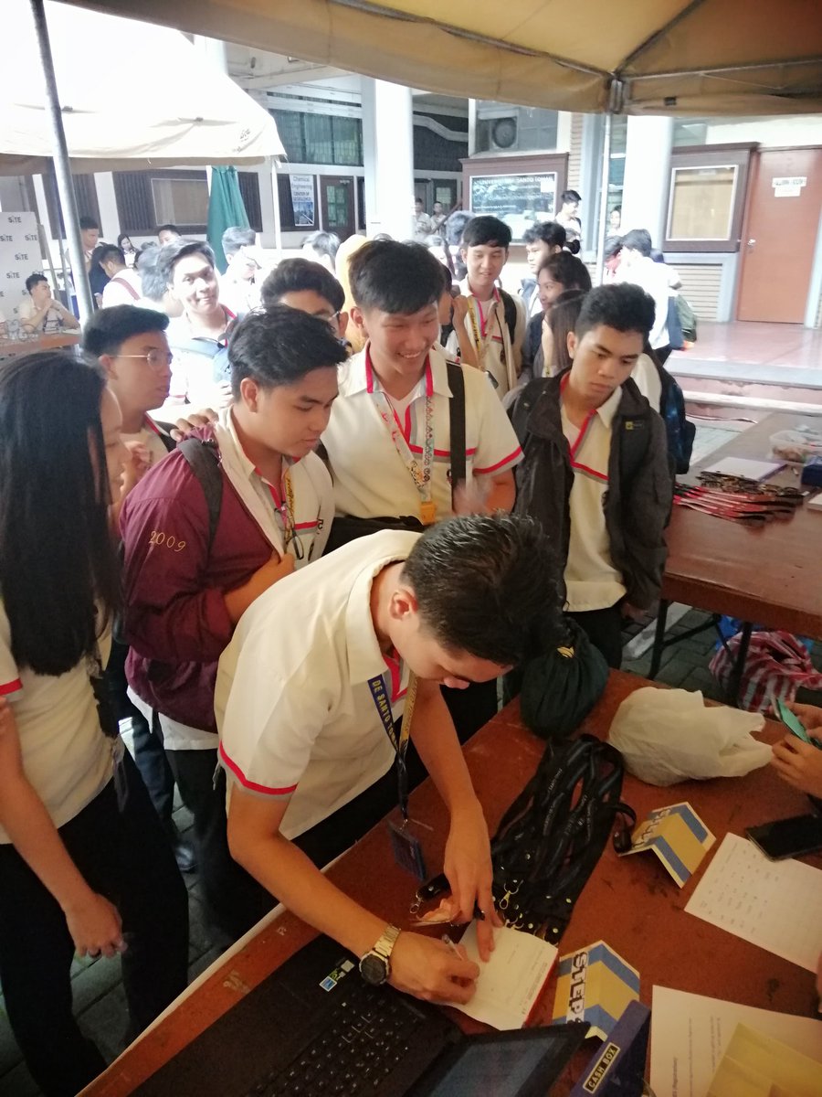 USTCSS's tweet photo. Have you seen what the survey says? π€ #CSSFeud #ICSGameWeek2019 https://t.co/BPg23IBUN3