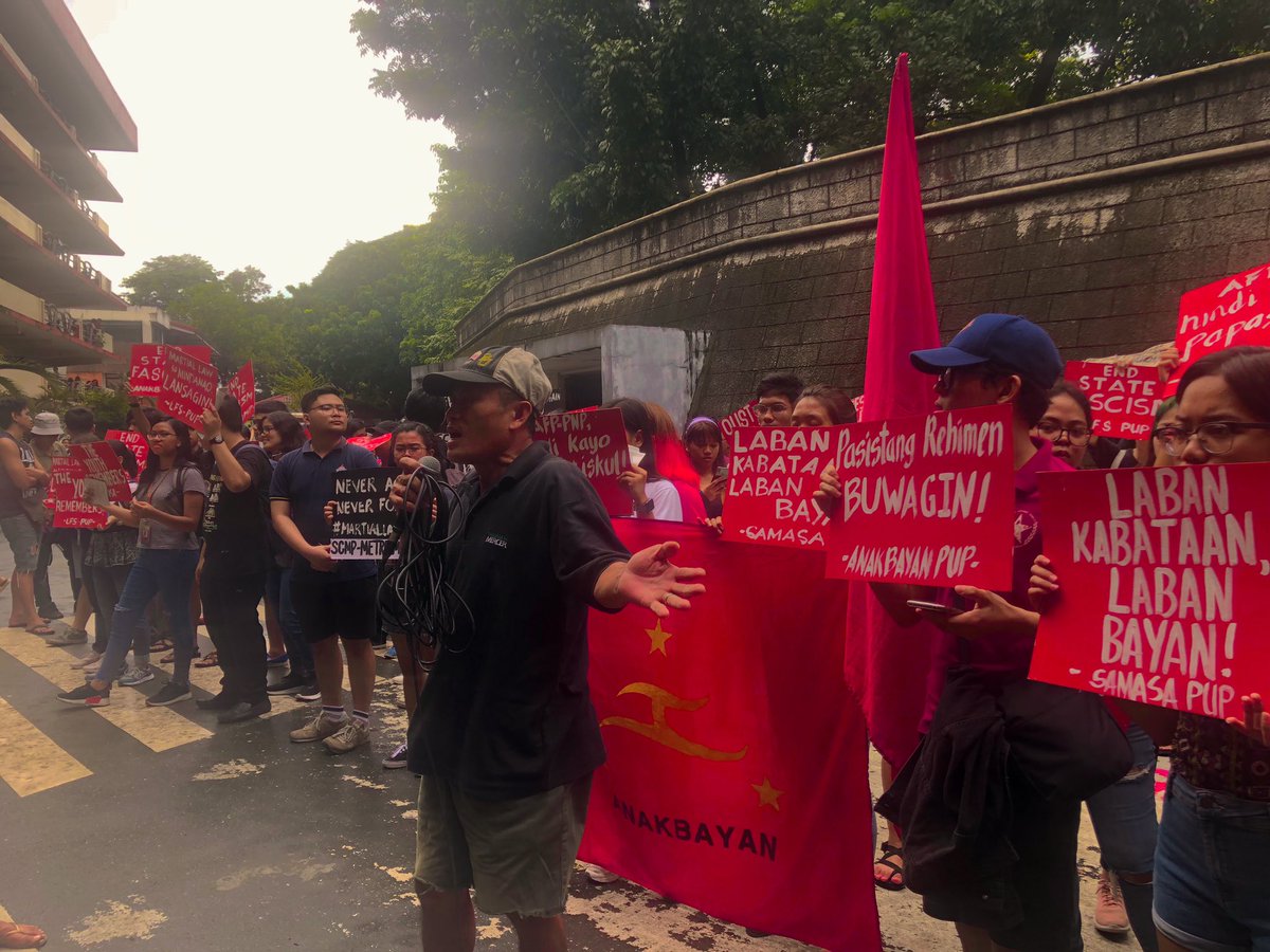 kabataan_pup's tweet photo. โKami ay nakikiisa sa laban ng mga Iskolar ng Bayan, dahil ang martial law ay walang maidudulot na mabuti sa ating bansa sa buong mamamayanโ mula kay Tatay Jun mula sa Samahang Janitorial PUP.
#PUPFightBack
#LabanKabataan
#LabanBayan https://t.co/njvTRzUWKl