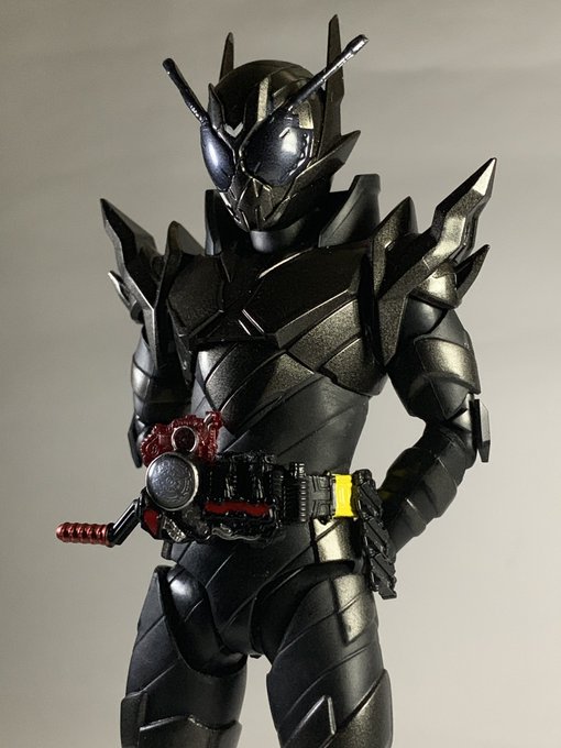 ビルド 仮面 ライダー メタル