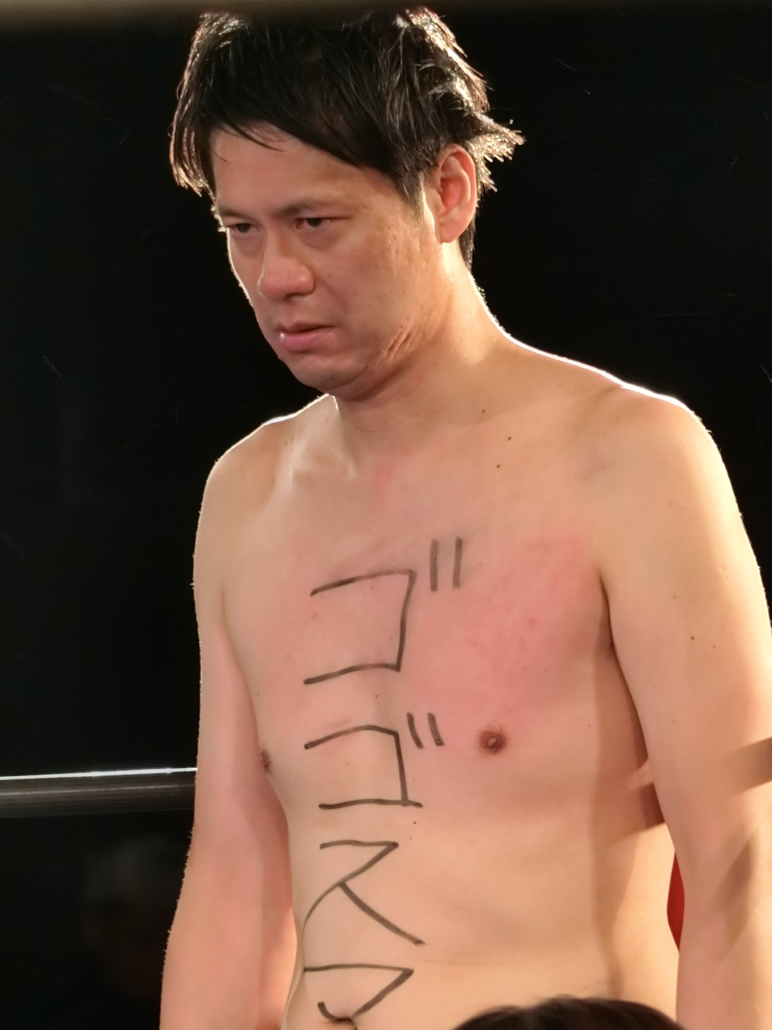 亮 次 石井