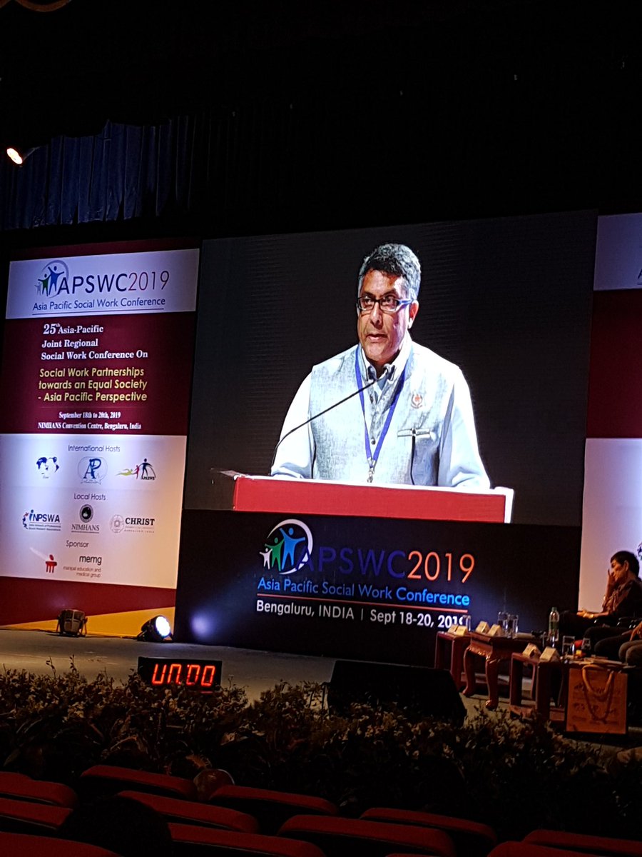 TracieMafileo's tweet photo. inclusive societies require healthcare and education are affordable and accessible says Dr Muniraju S.B., Govt of India, National Instit. for Transforming India Aayog #apswc2019 https://t.co/RIUWwDg6Zm