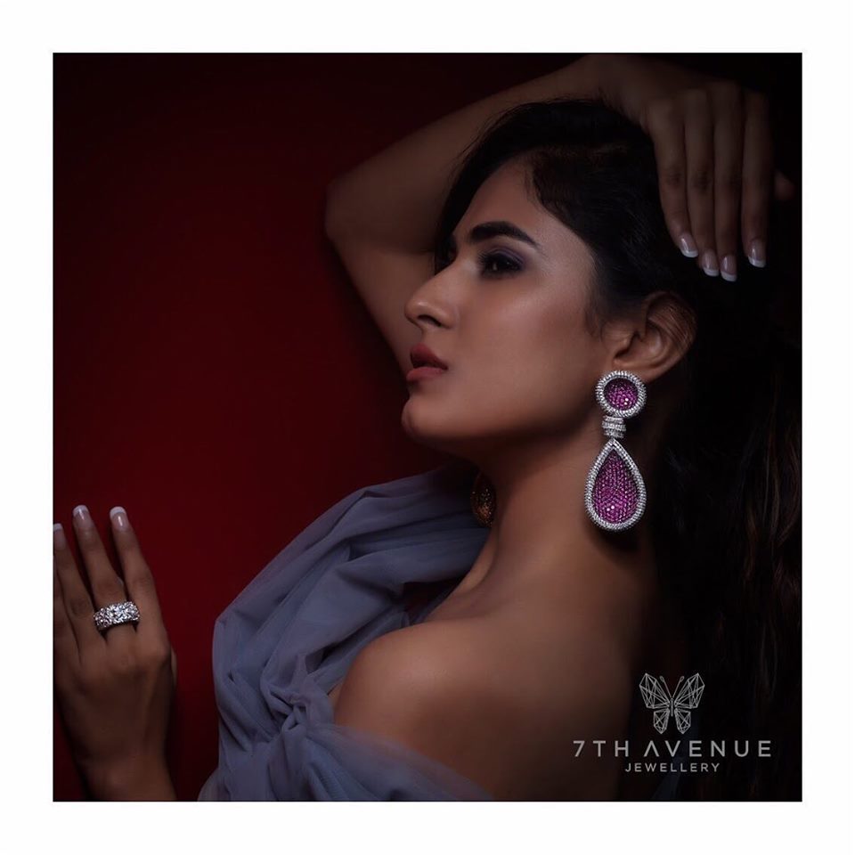 7thJewellery's tweet photo. Jewellery la la land 💕
Pink sapphire and cubic zirconia statement earrings.
Shop online : https://t.co/5nM5NRDQ30
.
.
.
#7thavenuejewellery #destinationjewellery #newcollection #jewellerycollection #jewelry #jewelrydesigner #7thavenue #bollywoodfashion #traveljewellery https://t.co/aF5kBJifJL