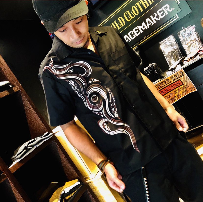 PEACEMAKERJAPAN's tweet photo. 【 ONLY A FEW LEFT  】
和 TRIBAL OPEN COLLAR SHIRTS  

#japanese #tribal #tribaldesign #bonji #mitsudomoe #khaharavaa #void #air #fire #water #earth #thefiveelements #phoenix #streetstyle #post #peace #love

@onigashima1

https://t.co/qLUD5ziQyM

https://t.co/ysEPz8Yuds https://t.co/yM0vmLroNP