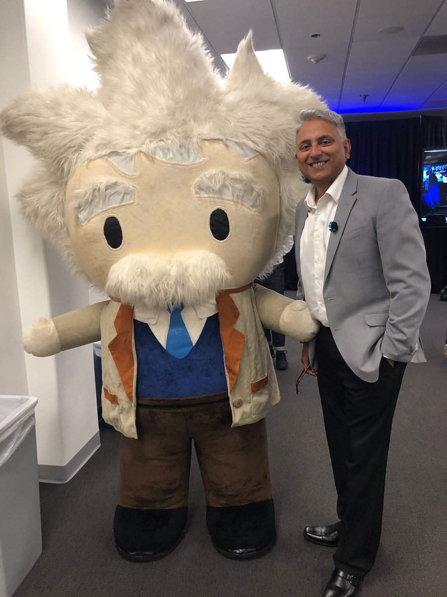 vasuv's tweet image. Realized we have the same hair stylist #Einstein #einsteinanalytics #salesforceeinstein #cxtrailblazersummit #Salesforce #SalesforceOhana #cisco