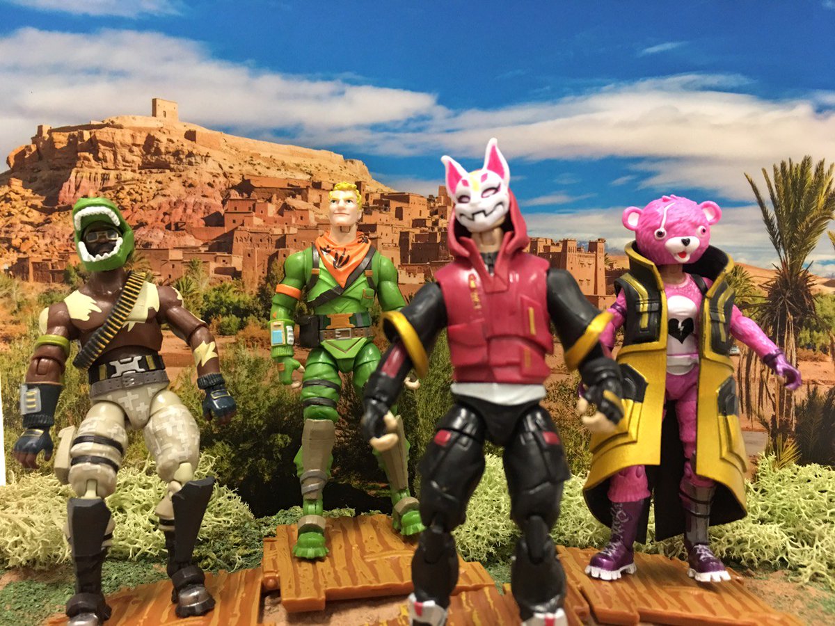 タカラトミー على تويتر フォートナイトのリアルアクションフィギュアシリーズが発売中です 一部のパーツはこんな着せ替え遊びもできたりします W T Co Gseortoeou