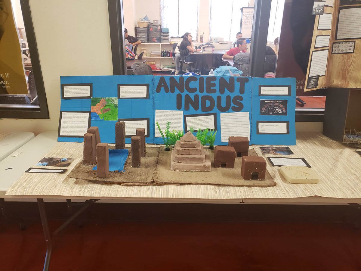 cynsationalcynd's tweet image. AHS Panther New Tech displaying their hard work⭐  These students are amazing! ⭐🐾⭐🐾⭐🐾 #ahspanthers #panthernewtech