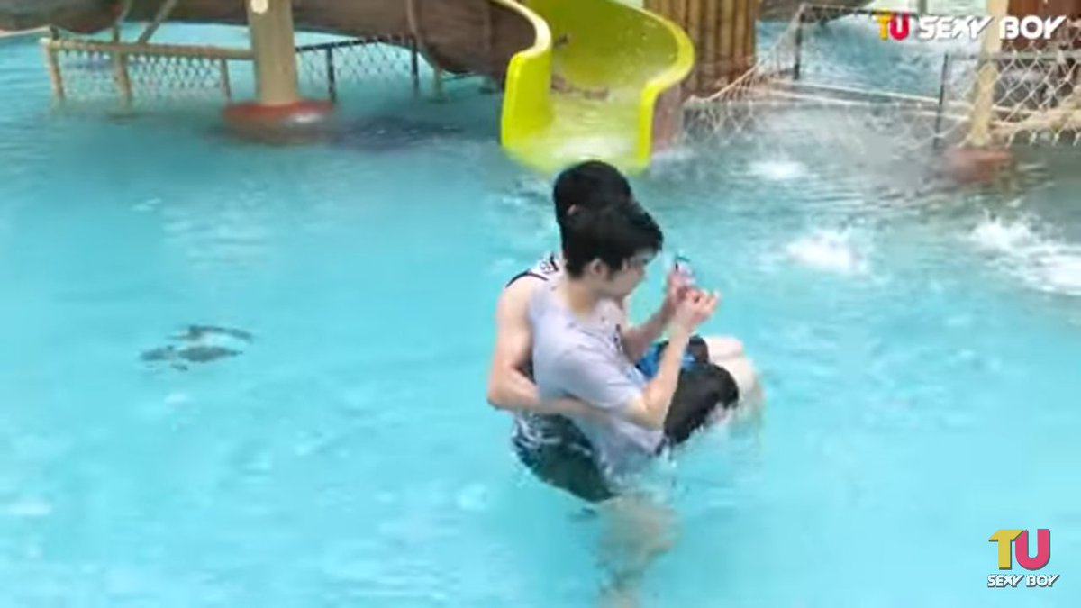 seeyoueye_'s tweet photo. แม่!!!เฮียอุ้มน้องท่าเจ้าสาวเขินนน้องเบามากอ่ะดิ
#เอิร์ธเจ #jj_rcp #TUSexyBoy https://t.co/oPlcbDMU3T