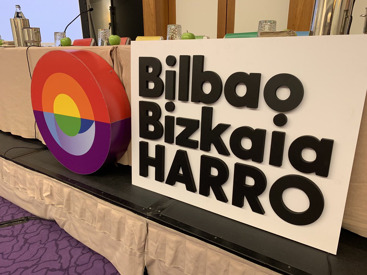 amsterdampride's tweet photo. Aanwezig bij vergadering #agm  #europrides #epoa @EuroPride Ervaringen en verhalen uit heel Europa uitwisselen, netwerken, workshops en veel pride gezelligheid natuurlijk! #bilbao #spanje Pride Amsterdam Directeur Lucien Spee aan het woord... https://t.co/q0s8j4iyt2